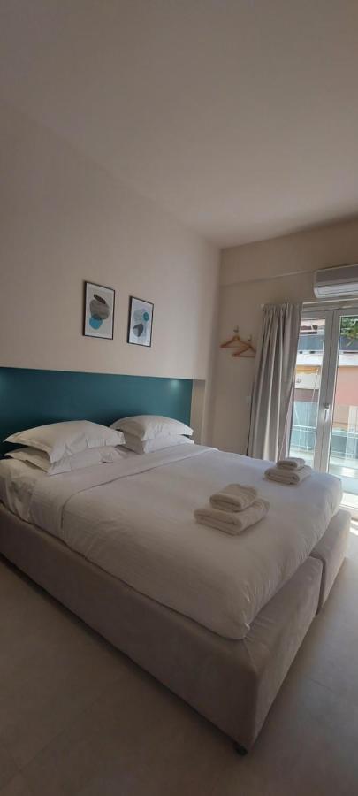 Hotel The Convo Athens Riviera Extérieur photo
