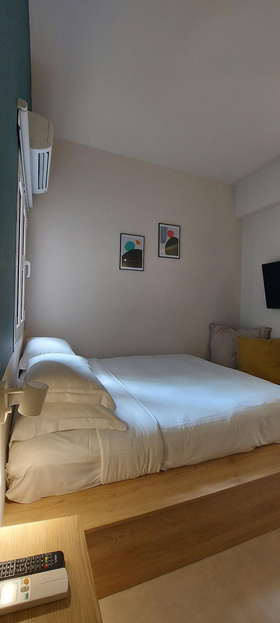 Hotel The Convo Athens Riviera Extérieur photo