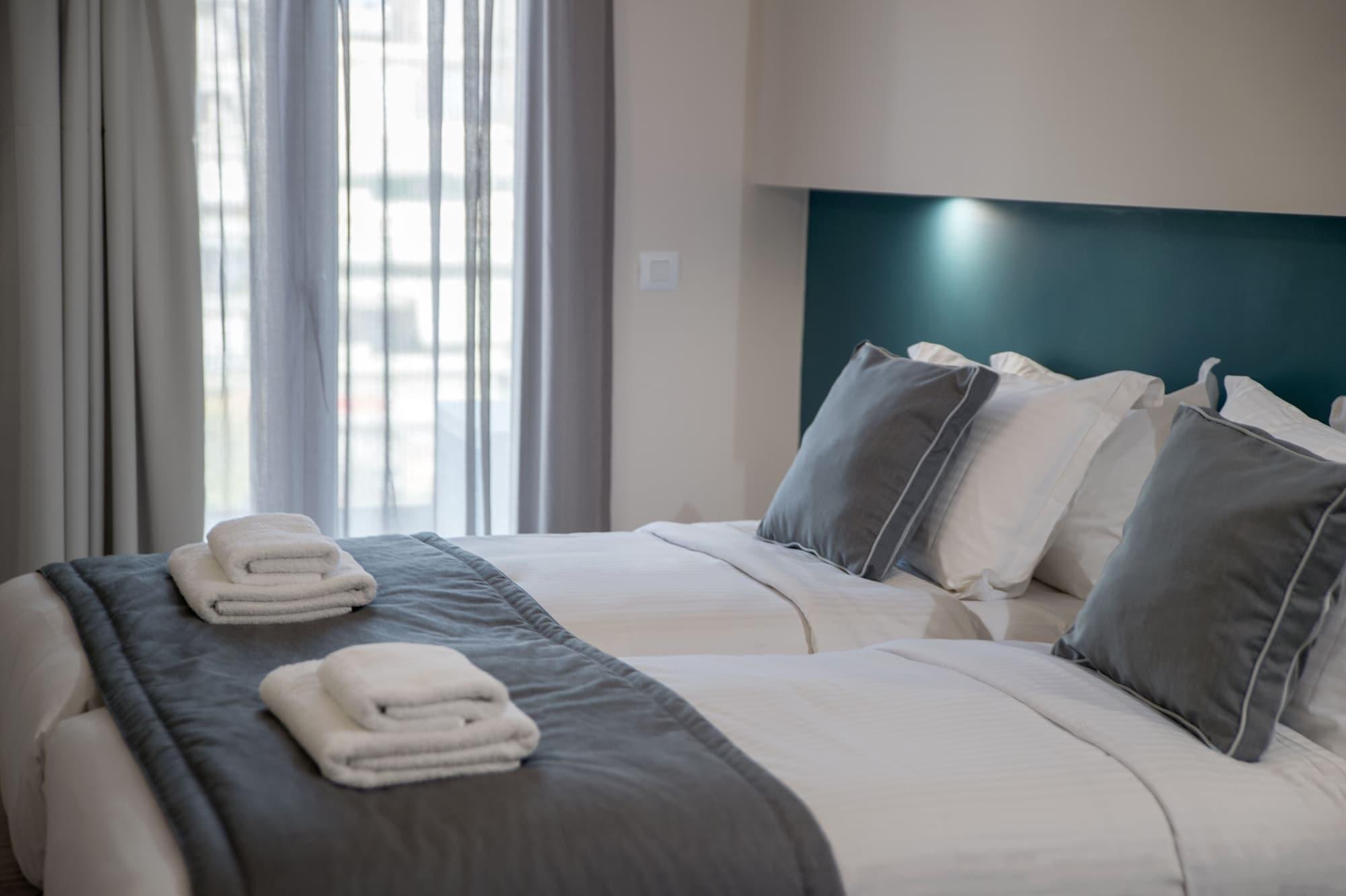 Hotel The Convo Athens Riviera Extérieur photo